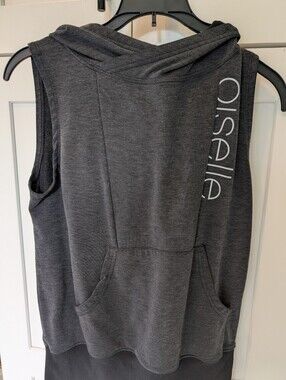 Oiselle Dark Charcoal Sleeveless Hooded Tank, Small